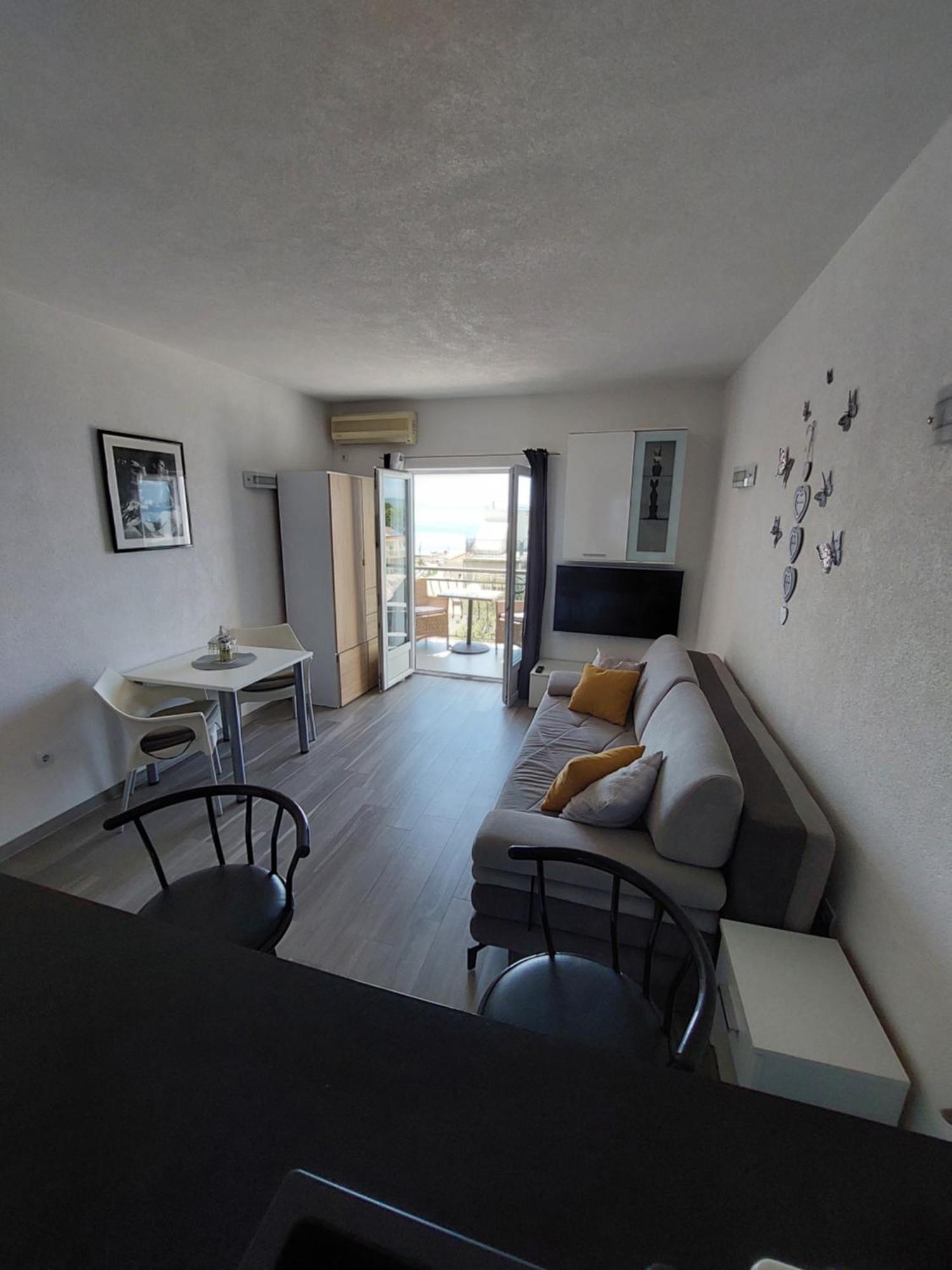 Apartments Matic Baška Voda Habitación foto